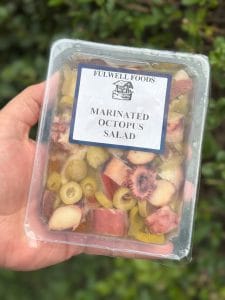 Octopus and olive seafood salad (100g)